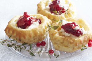 Lingonberry whipped goat cheese puffs