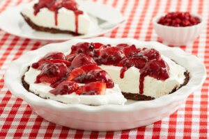 No bake strawberry lingonberry pie